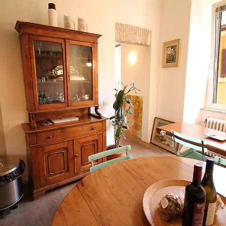 Trevi Fountain 2br アパート