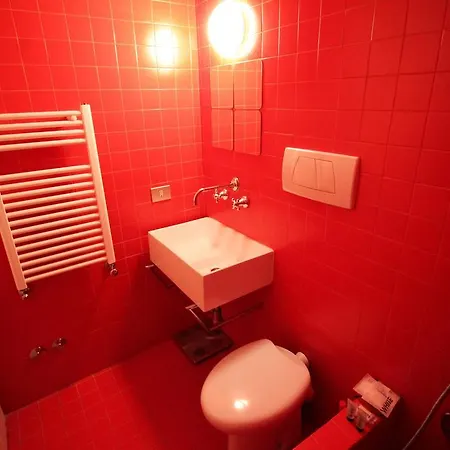 アパート Trevi Fountain 2br ローマ