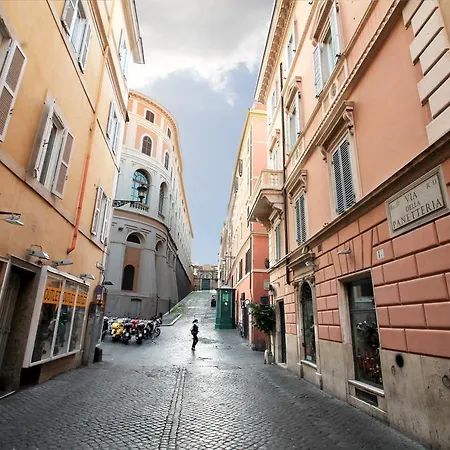 アパート Trevi Fountain 2br ローマ